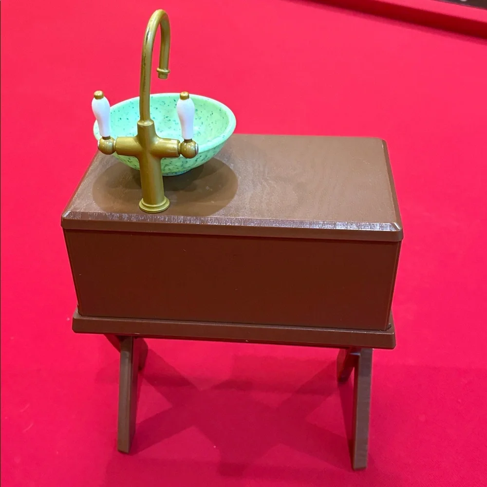 Wash Basin from American Girl Glamping Tent Set - Picture 3 of 5